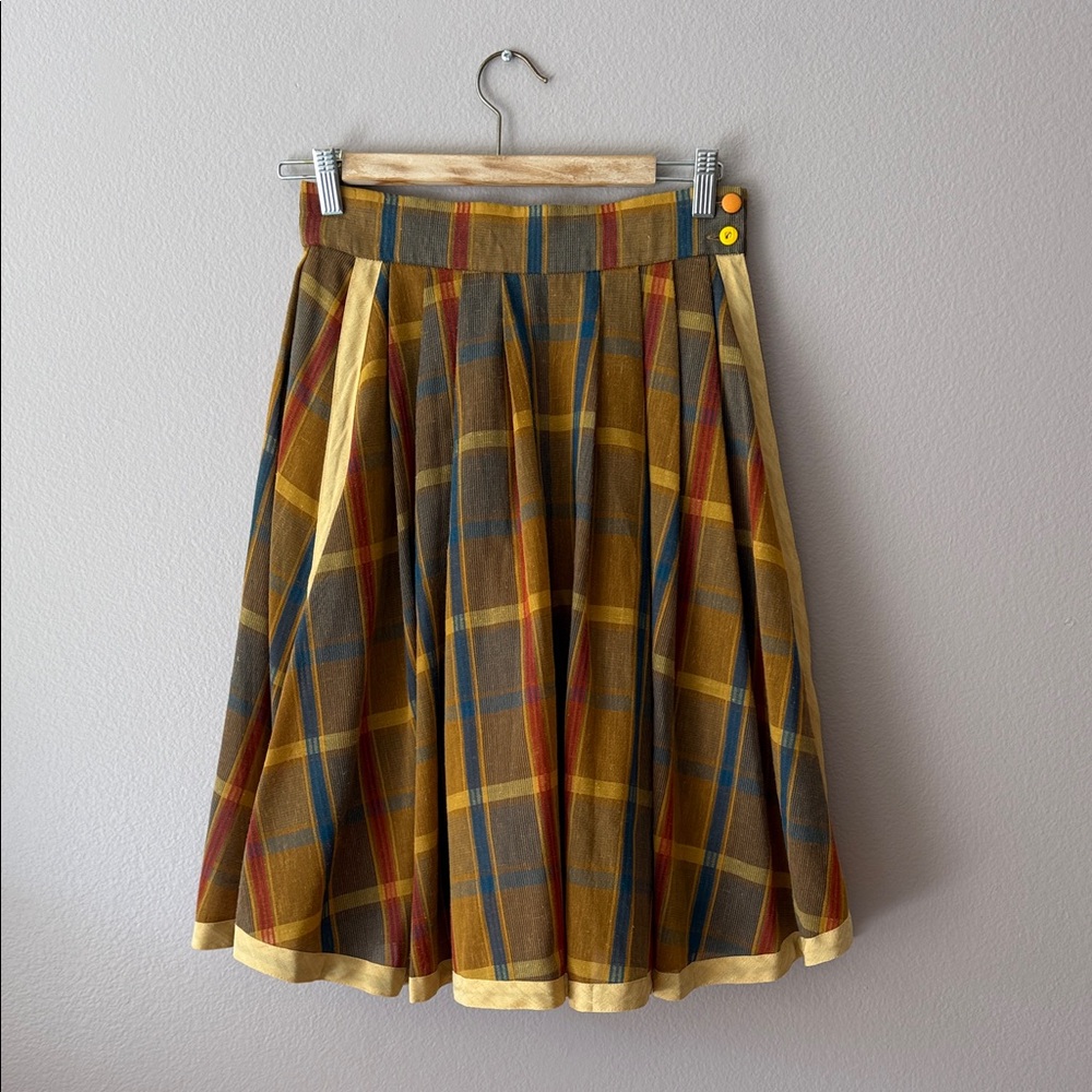 Chic Vintage Plaid Culottes